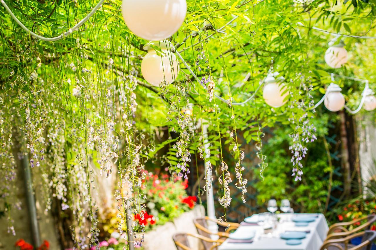 Logis Hotels Restaurant La Mere Hamard Semblancay Экстерьер фото